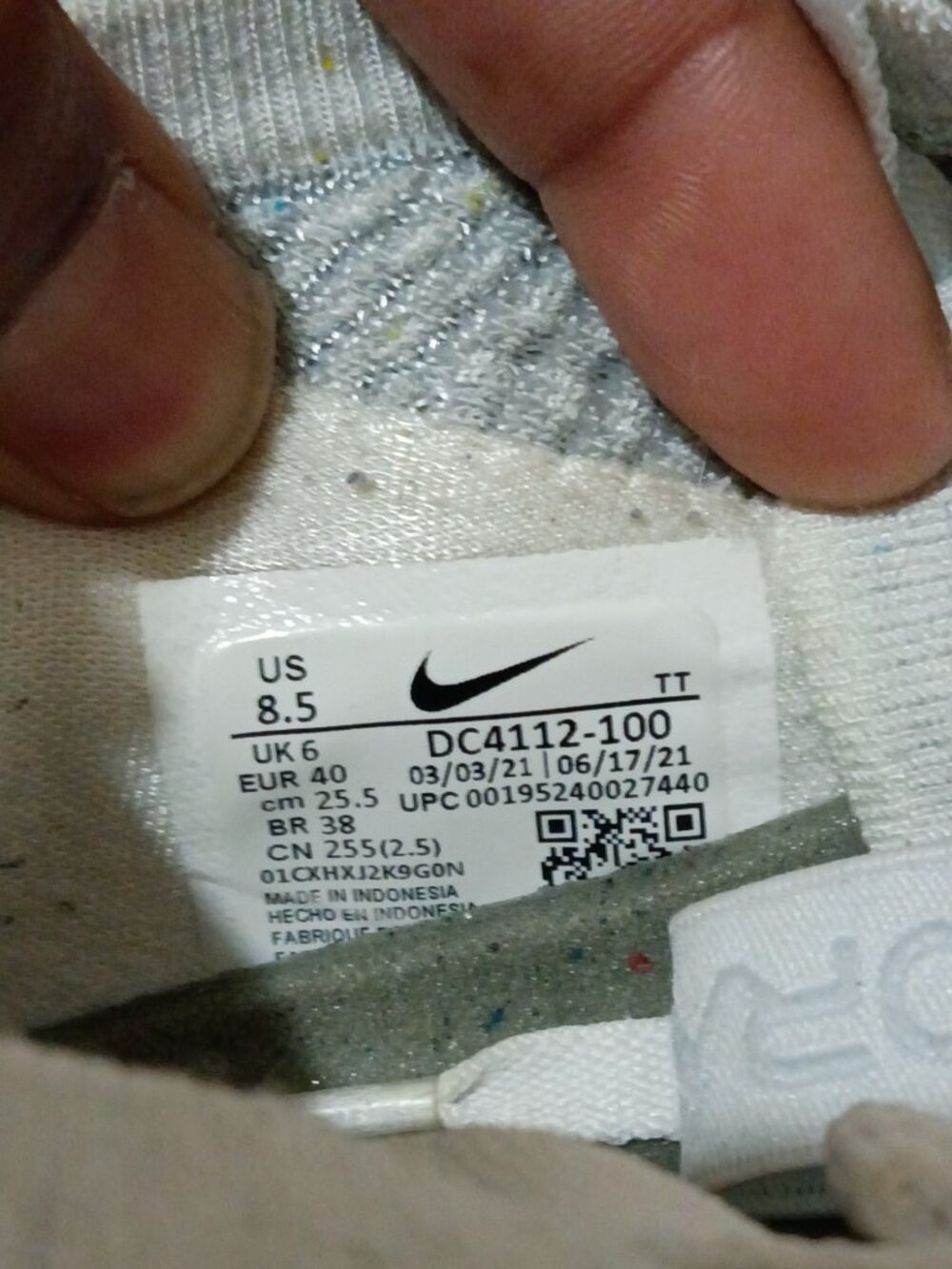 Nike Air Vapor Max 2021 Flyknit DC4112100 Shoes Wht Pure Platinum Womens Sz 8.5 - Picture 2 of 14